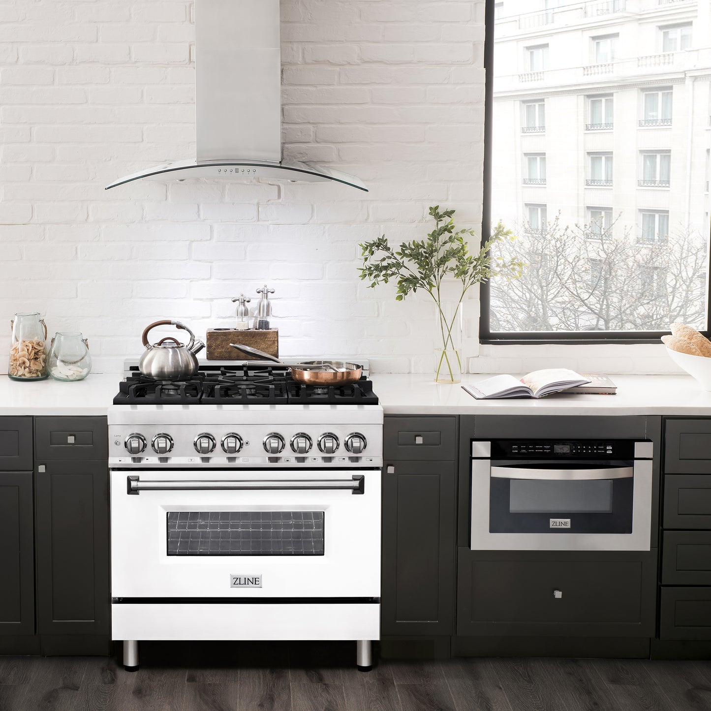 ZLINE 36" 4.6 cu. ft. Dual Fuel Range with Gas Stove and Electric Oven in Stainless Steel and White Matte Door (RA-WM-36)
