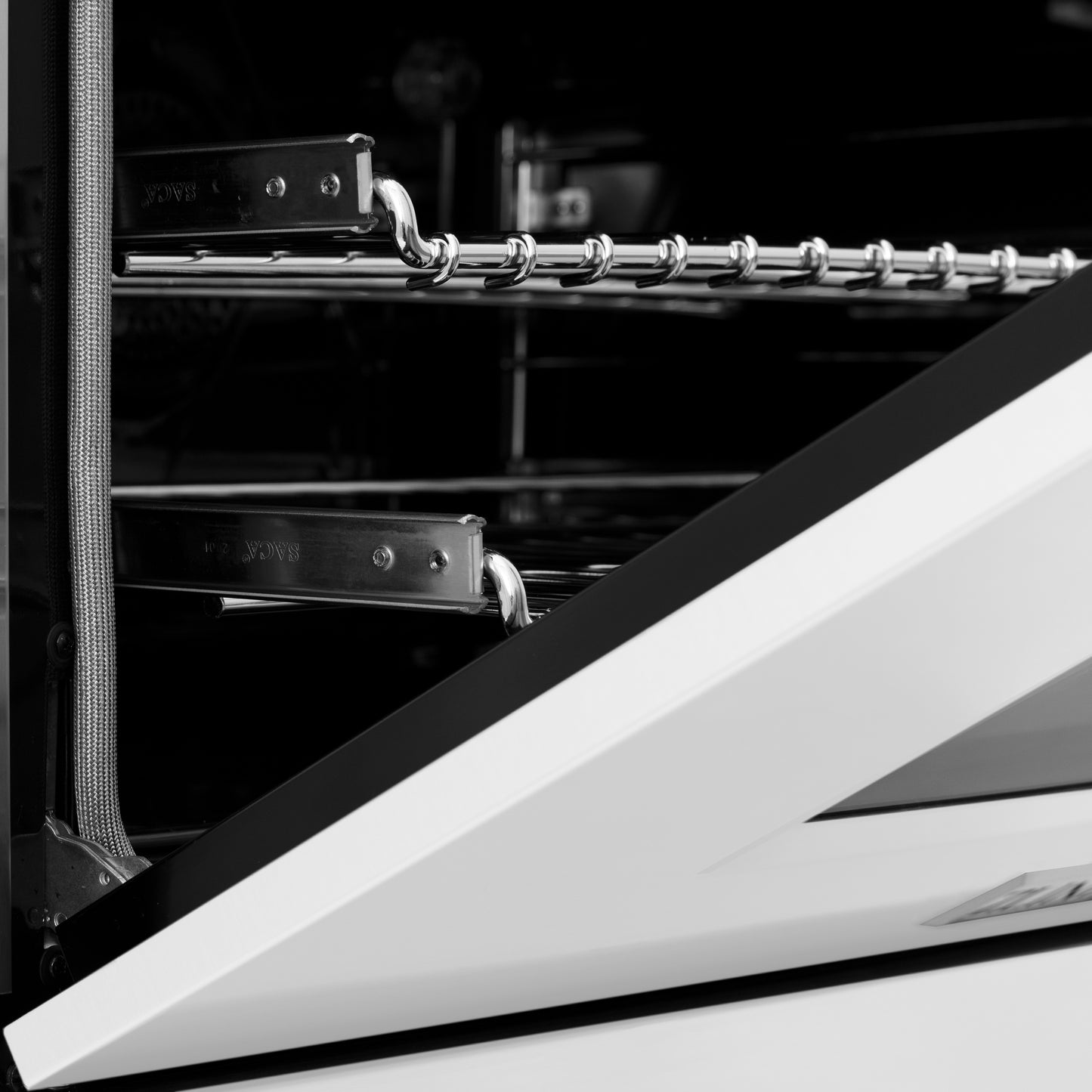 ZLINE 36" 4.6 cu. ft. Dual Fuel Range with Gas Stove and Electric Oven in Stainless Steel and White Matte Door (RA-WM-36)